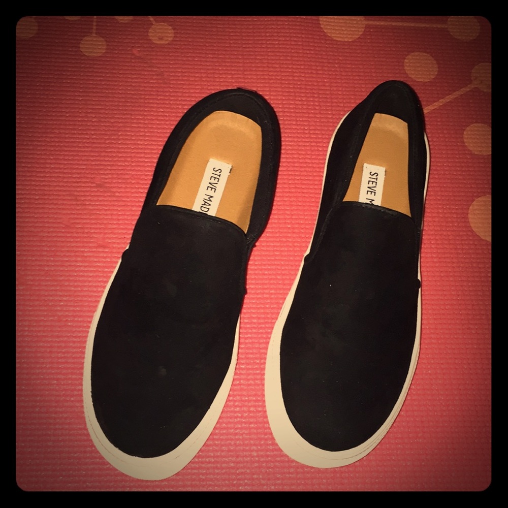 Steven Madden Velvet Black Sneakers